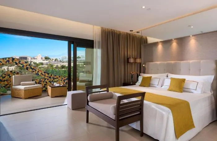 Hotel Gf Victoria 5*