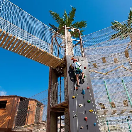 Gf Victoria Costa Adeje (Tenerife)