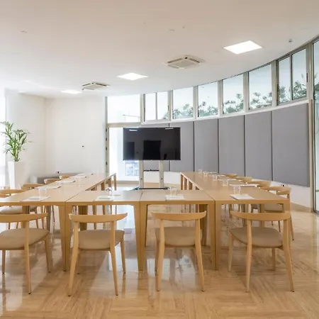 Hotel Gf Victoria 5*