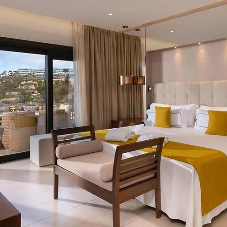 Hotel Gf Victoria 5*