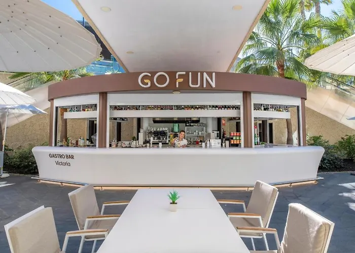 Gf Victoria فندق أذيخي